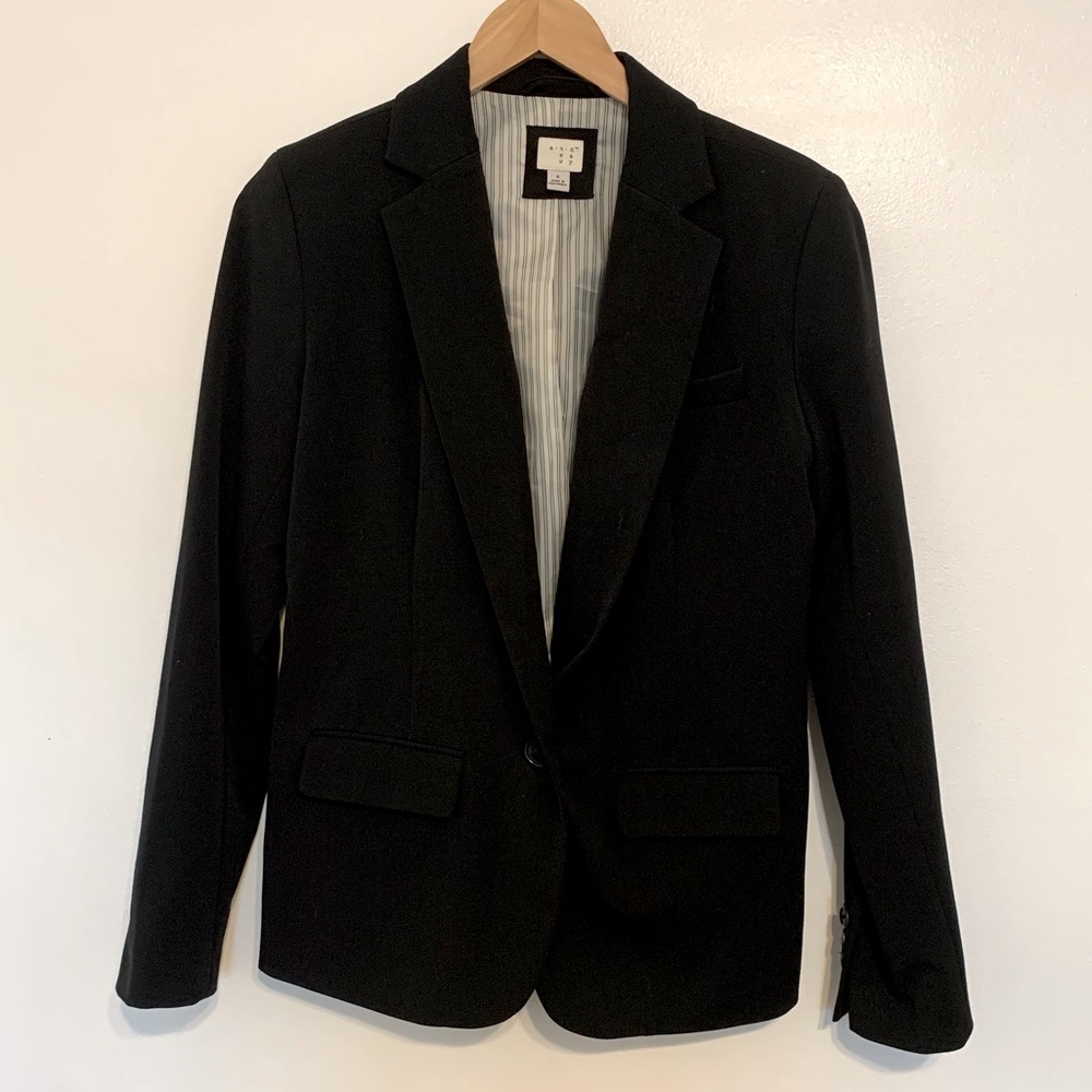 A New Day Women’s Black Blazer